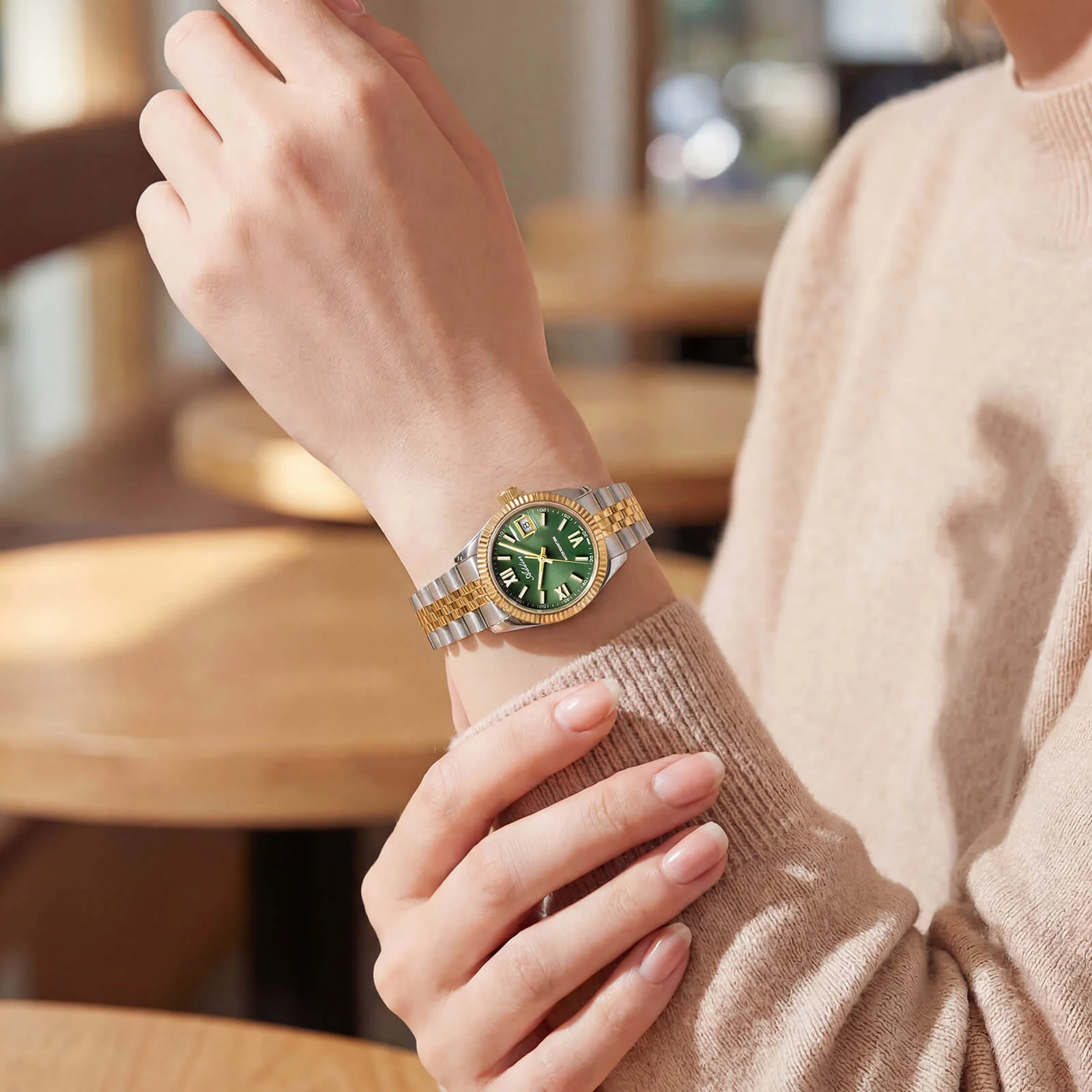 Addies 28mm Women’s Luxury Quartz Watch AW25901 - Image 35