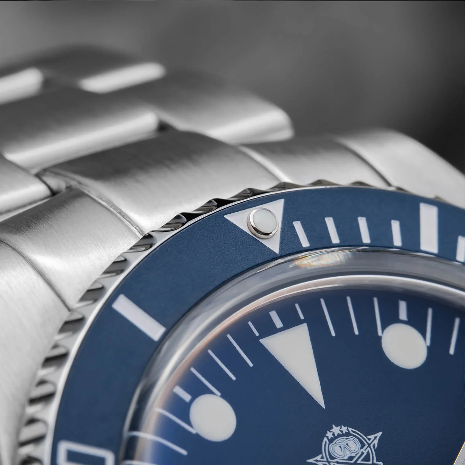 ADDIESDIVE 39mm Quartz Watch with Bi-directional Rotating Bezel AD2068 - Image 20