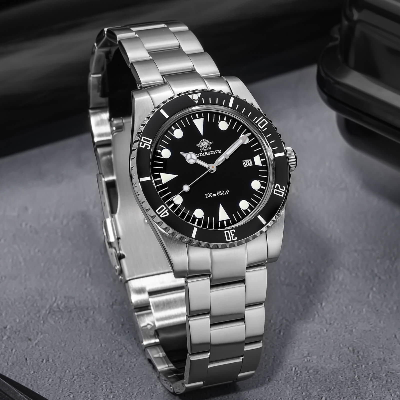 ADDIESDIVE 39mm Quartz Watch with Bi-directional Rotating Bezel AD2068 - Image 4