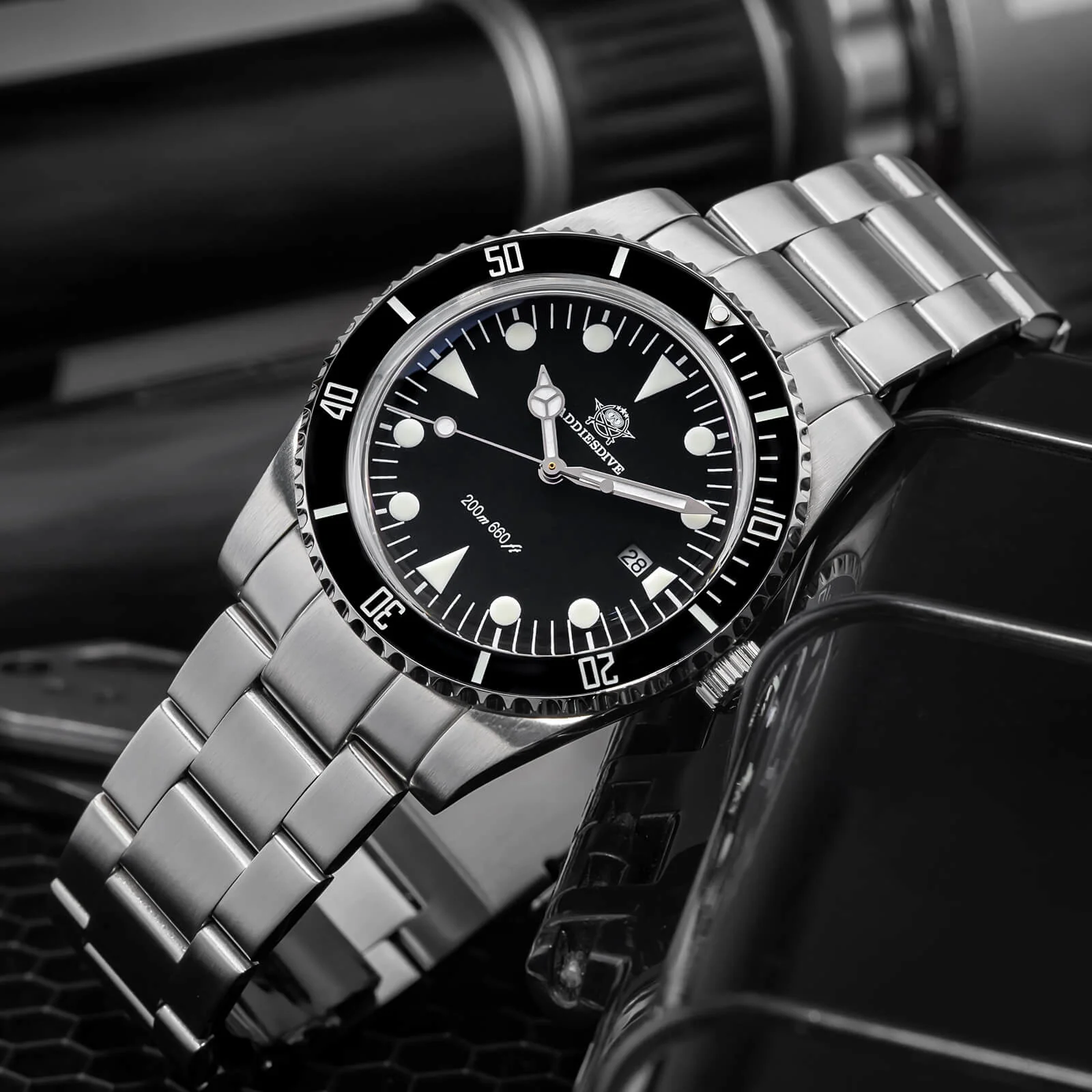 ADDIESDIVE 39mm Quartz Watch with Bi-directional Rotating Bezel AD2068 - Image 6