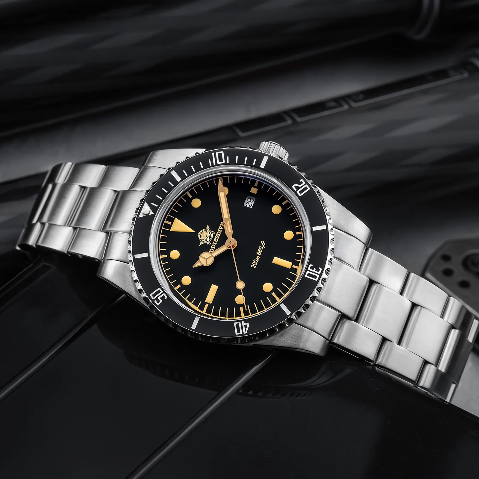 ADDIESDIVE 39mm Quartz Watch with Bi-directional Rotating Bezel AD2072 - Image 3