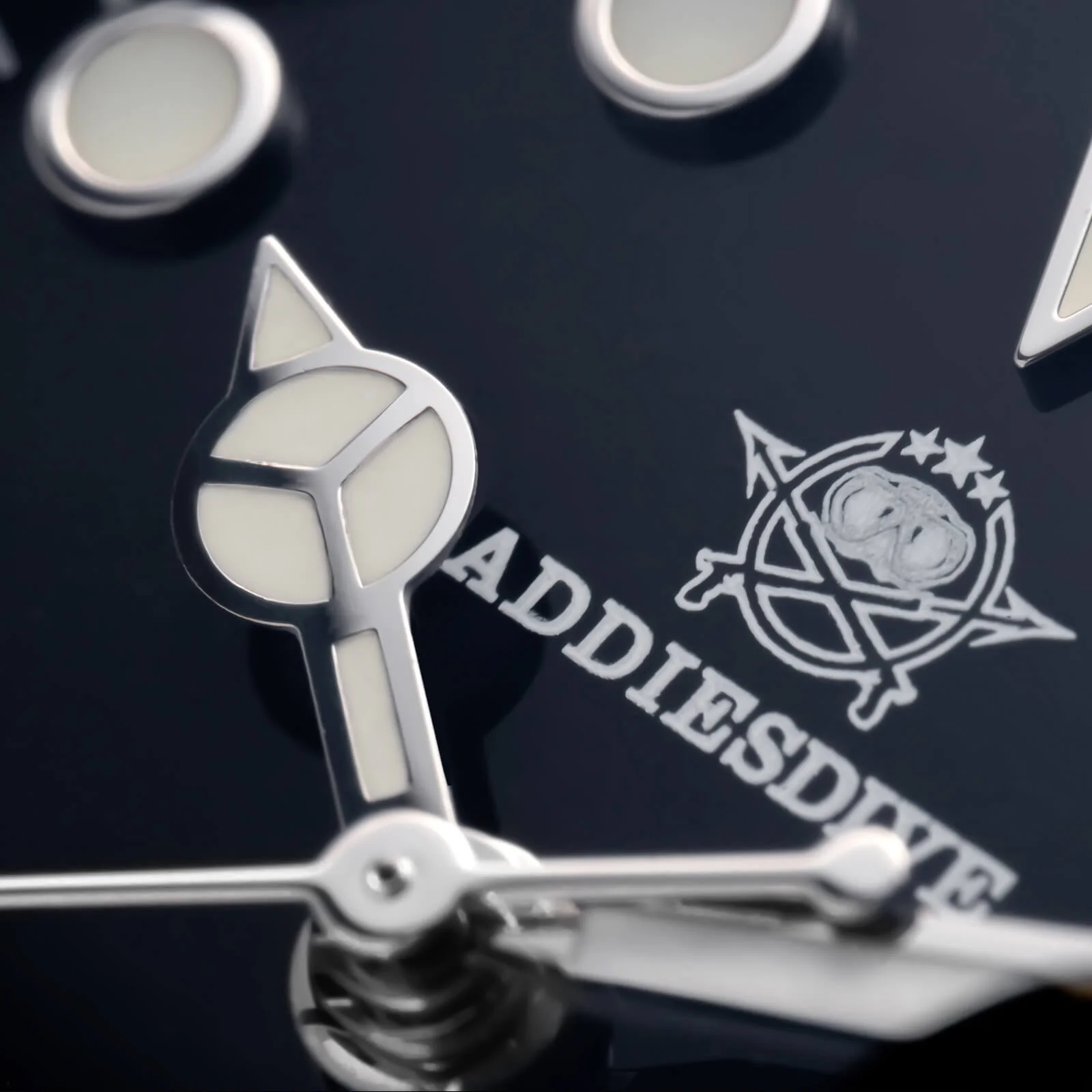 🔥Anniversary Sale🔥ADDIESDIVE Water Ghost Luxury Dive Watch GMT Quartz Watch AD2050-with Calendar - Image 14