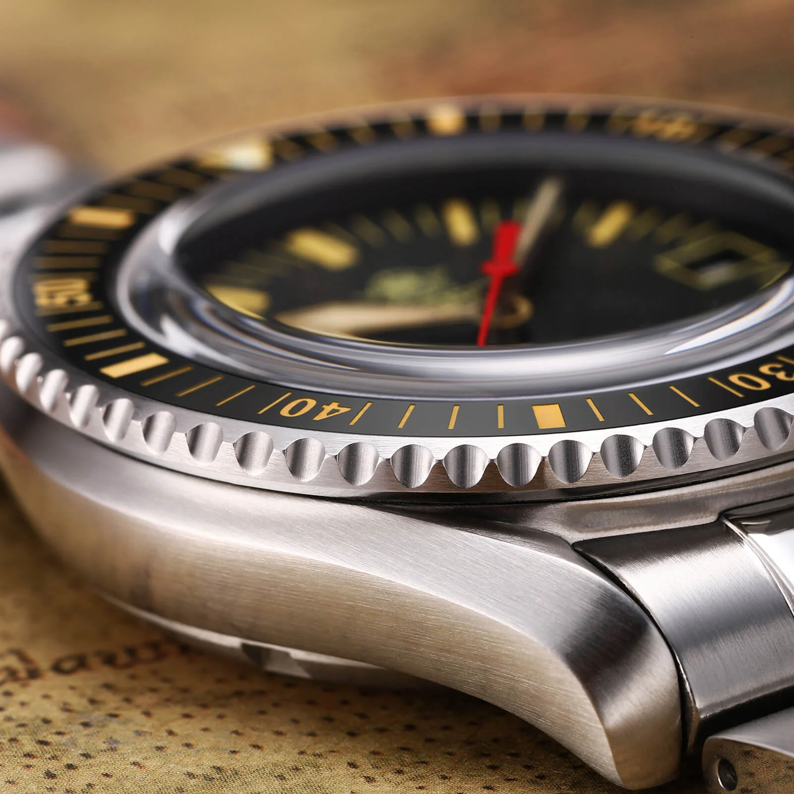 Ceramic Bezel for AD2105