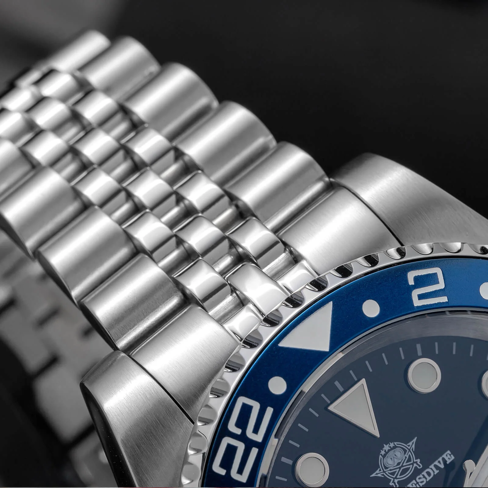 🔥Anniversary Sale🔥ADDIESDIVE Water Ghost Luxury Dive Watch GMT Quartz Watch AD2050-with Calendar - Image 4